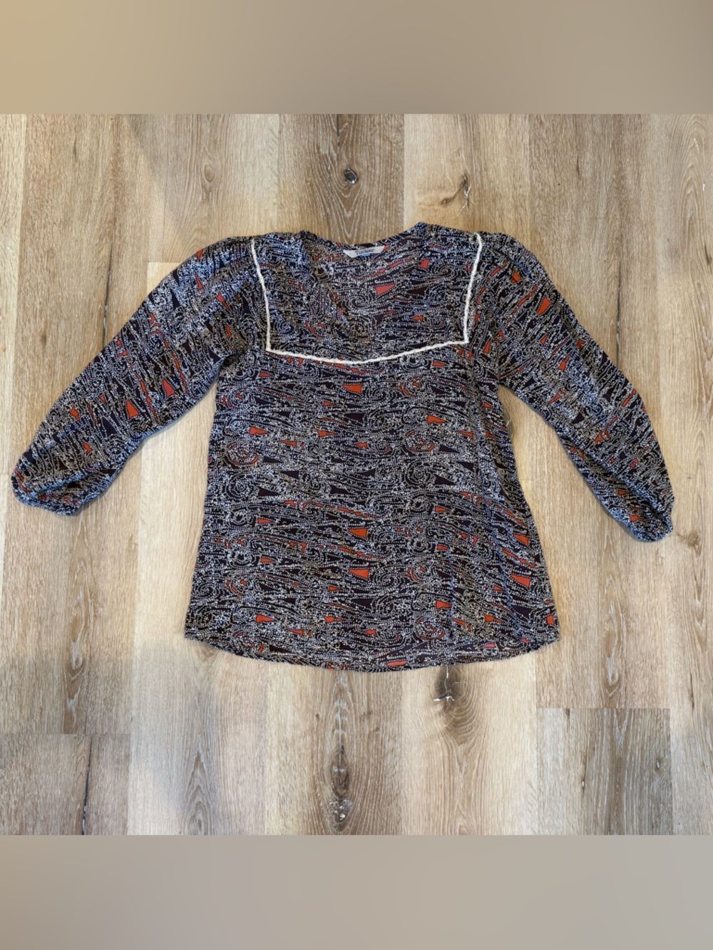 Tucker Multicolor 100% silk vneck quarter sleeve top size small